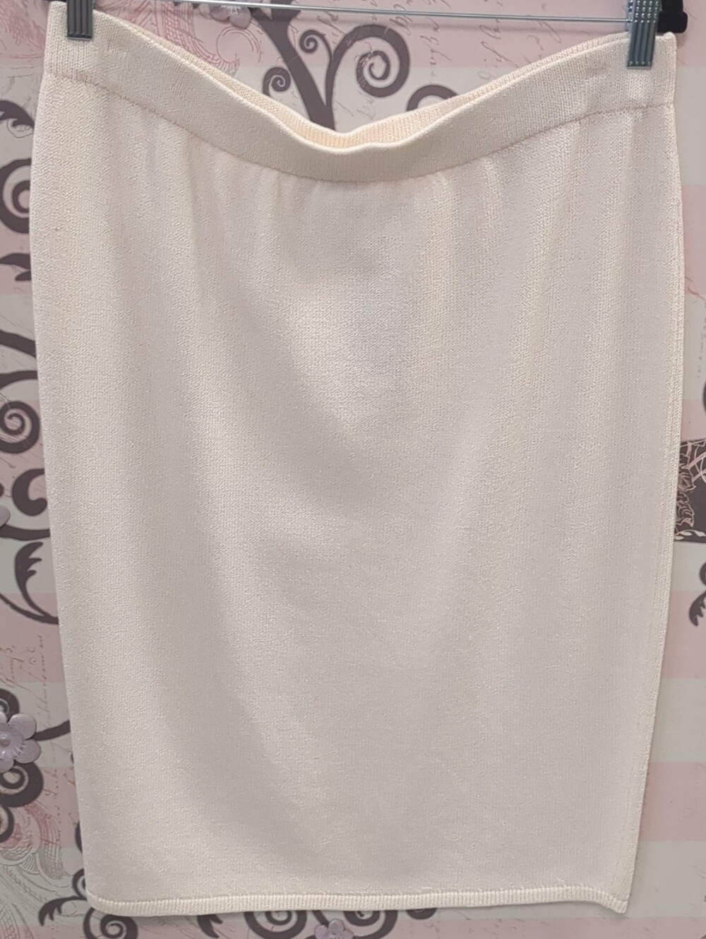 St. John Cream Textured Pencil Skirt